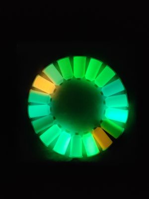 900D 5000m Glow In The Dark Acrylic Yarn Parlak Dikiş İpi