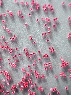 Yüksek Termal Dayanıklılık Plastik Patlama Medyası 0.40MM Kalıp Plastik Bileşenler İçin